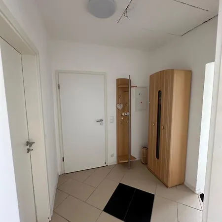 Apartment Gemuetliche 3-raum Hoyerswerda